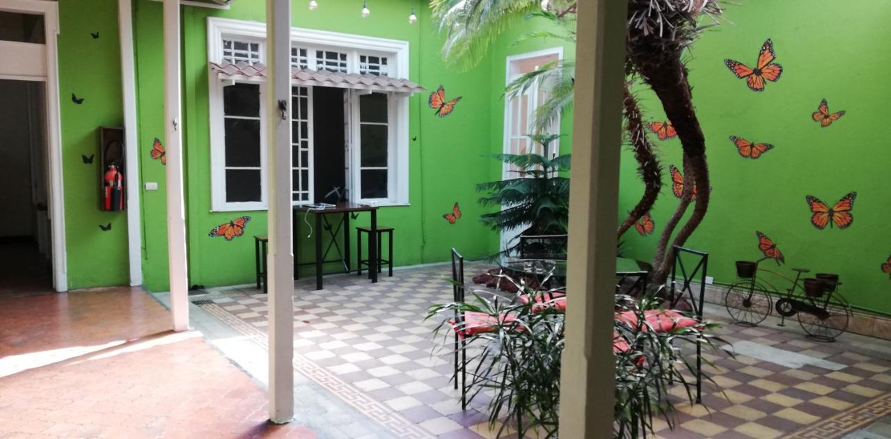 Casa Mayela Guest House Сан-Хосе Экстерьер фото