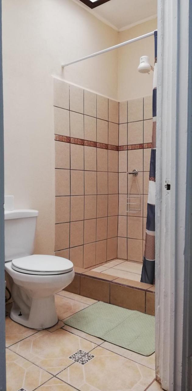 Casa Mayela Guest House Сан-Хосе Экстерьер фото