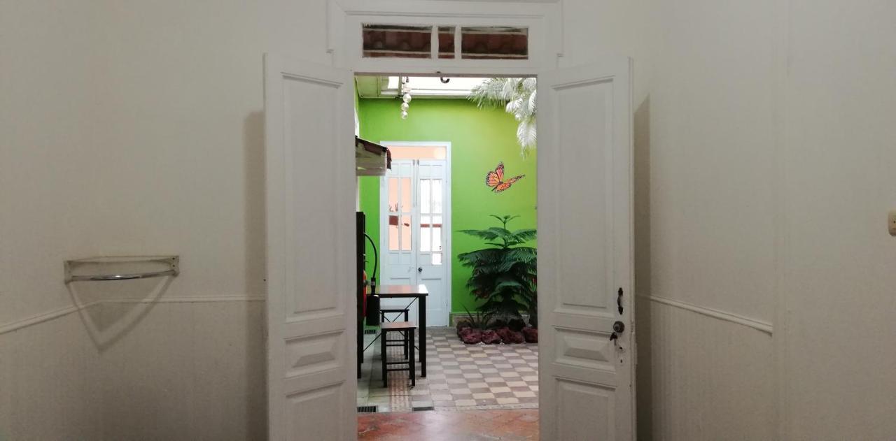 Casa Mayela Guest House Сан-Хосе Экстерьер фото