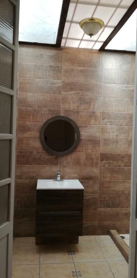 Casa Mayela Guest House Сан-Хосе Экстерьер фото