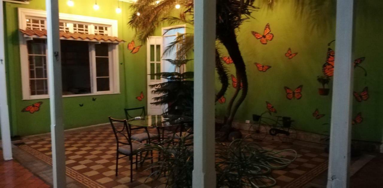 Casa Mayela Guest House Сан-Хосе Экстерьер фото