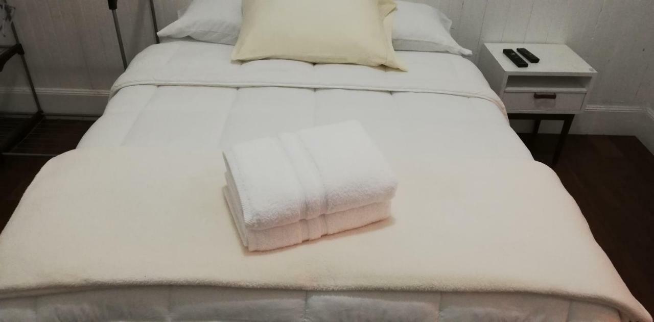 Casa Mayela Guest House Сан-Хосе Экстерьер фото