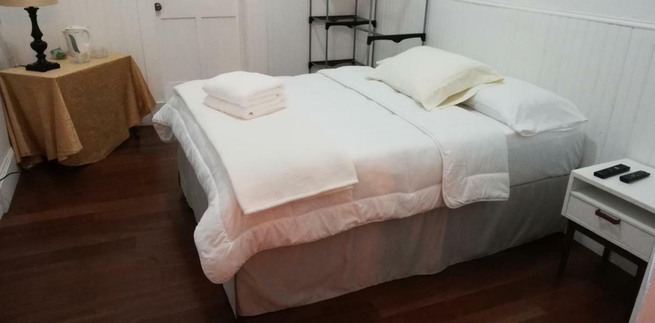 Casa Mayela Guest House Сан-Хосе Экстерьер фото
